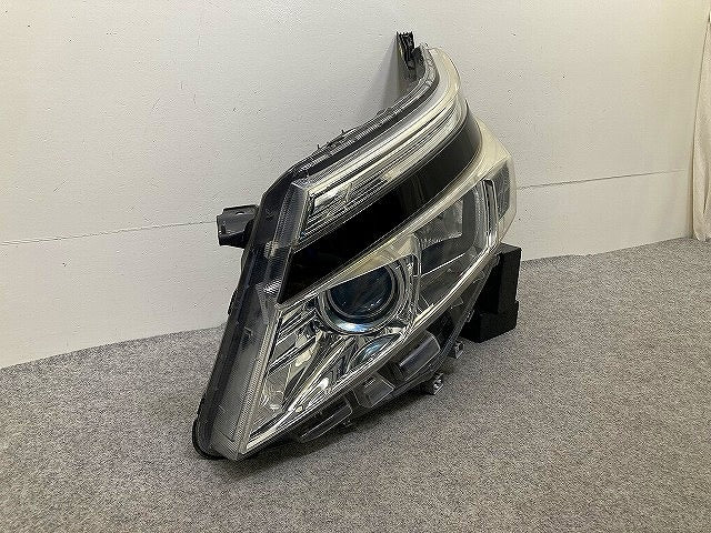ヴォクシー VOXY ZS 煌 80系 ZRR80W/ZRR85W/ZWR80W 純正 前期 左 ヘッドライト/ランプ LED バラスト AFS無 ICHIKOH 28-229 トヨタ(151588)
