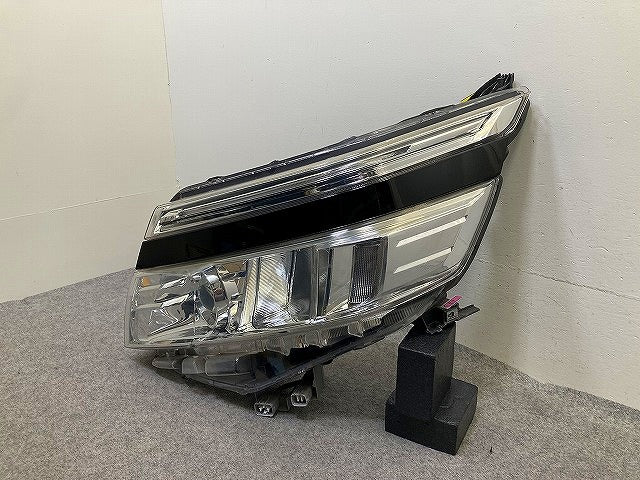 ヴォクシー VOXY ZS 煌 80系 ZRR80W/ZRR85W/ZWR80W 純正 前期 左 ヘッドライト/ランプ LED バラスト AFS無 ICHIKOH 28-229 トヨタ(151588)