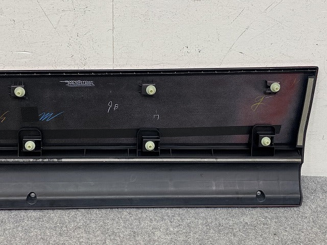 セレナ ハイウェイスター C27/GFC27/GFNC27/HFC27 純正 右 フロント ドア プロテクター サイドパネル 80870 5TA0B レッド NBB 日産(151590)