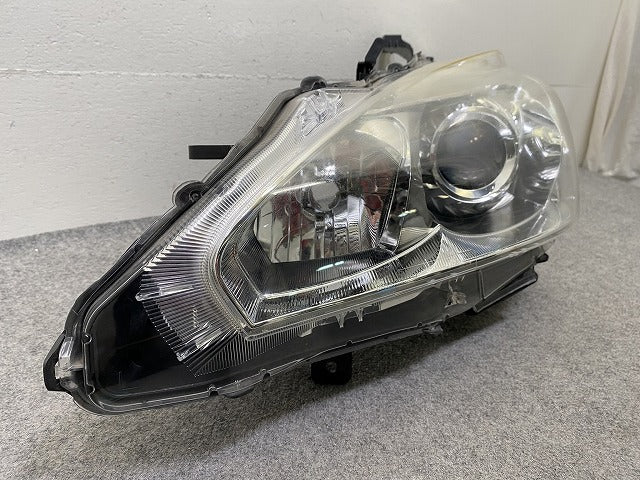ティアナ L33 純正 左 ヘッドライト/ランプ キセノン HID レベライザー バラスト AFS無 刻印D4 LH KOITO 100-17794 日産(151612)