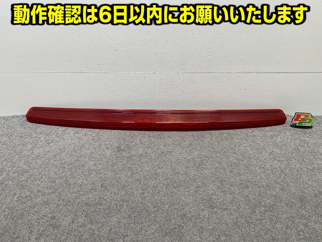 ルーミー/タンク M900A/M910A 純正 LED ハイマウントストップランプ テールランプ/ライト/レンズ KOITO 286-69044 トヨタ(151616)