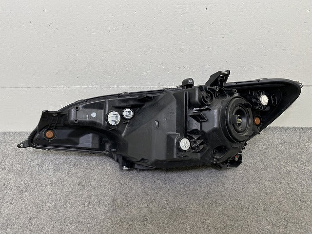 フィット GK3/GK4/GP5 純正 前期 右 ヘッドライト/ランプ ハロゲン レベライザー 刻印1 RH STANLEY W0349 ホンダ(151617)