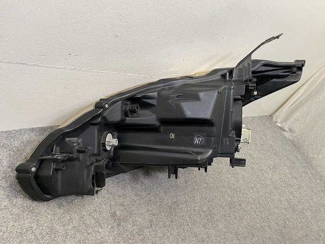 フリード GB3/GB4 純正 右 ヘッドライト/ランプ ハロゲン レベライザー AFS無 RH KOITO 100-62054 ホンダ(151618)