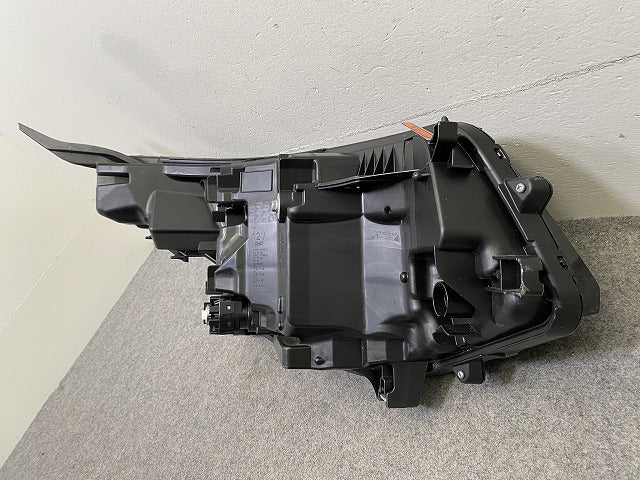 フリード GT1/GT2/GT3/GT4/GT5/GT6/GT7/GT8 純正 左 ヘッドライト/ランプ LED レベライザー AFS無 LH STANLEY W7390 ホンダ(151619)
