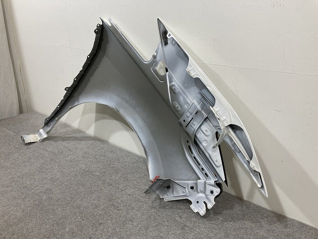 セレナ C28/NC28/FC28/FNC28/GC28/GFC28 純正 左 フロント フェンダー LH プリズムホワイト QBE 日産(151622)
