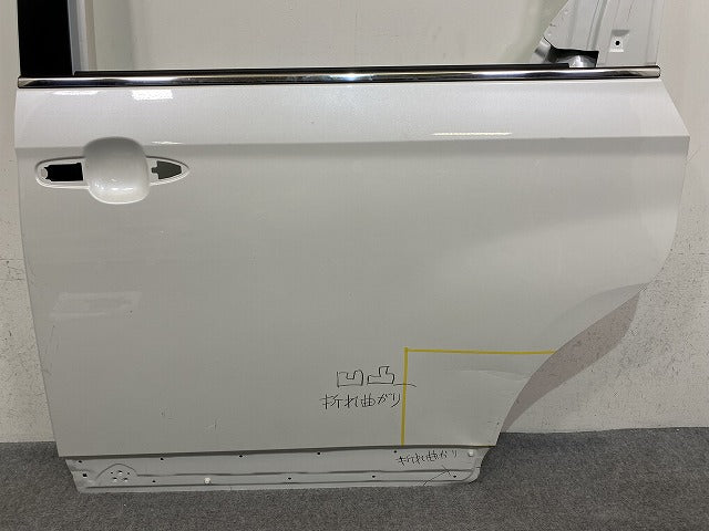 ヴォクシー/ノア 90系/ZWR90W/ZWR95W/MZRA90W/MZRA95W 純正 左 リア スライド ドア ホワイトパールクリスタルシャイン 070 トヨタ(151624)