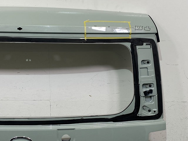 タフト LA900S/LA910S 純正 リアゲート/バックドア/リアハッチ 内張り付 57149-B2430 セラミックグリーンメタリック G61 ダイハツ(151626)