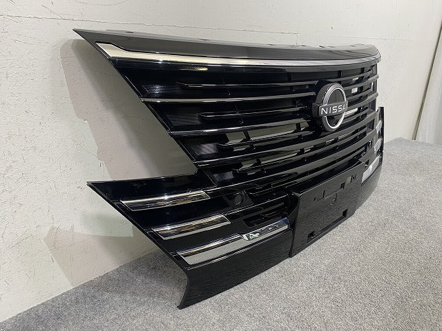 セレナ ハイウェイスター C28/GC28/GFC28 純正 前期 フロント グリル/ラジエーターグリル 62310 7DF0A 日産(151630)