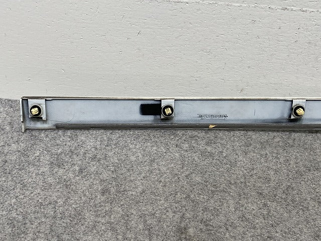 エブリィ DA17W 純正 右 スライドドア レールカバー RH 77121-64P5 パールホワイト Z7T スズキ(151632)