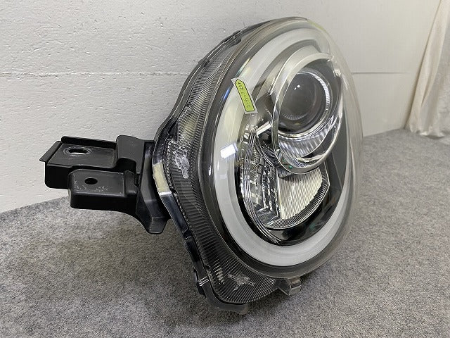 パッソ モーダ M700A/M710A 純正 右 ヘッドライト/ランプ LED レベライザー 刻印YZ RH KOITO 100-69028 81170-B1260 トヨタ(151648)