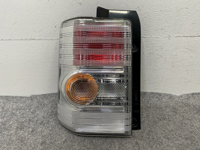 ムーヴ コンテ カスタム L575S/L585S 左右セット テールランプ/ライト/レンズ ハロゲン TOKAIDENSO 20509 ダイハツ(151654)
