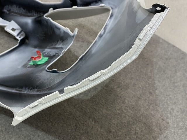 ヤリス KSP210/MXPA10/MXPA15/MXPH10/MXPH15 純正 フロント バンパー 52119-52E70/E80/E90 プラチナホワイトパール 089 トヨタ(151667)