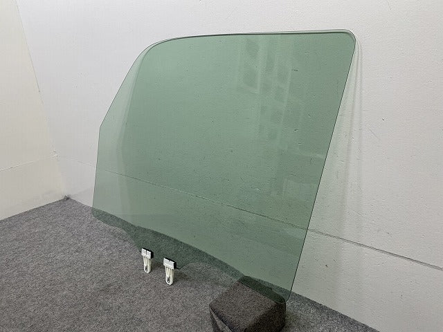 エブリィ/クリッパー NV100/スクラム/ミニキャブ DA17V/DR17V/DG17V/DS17V 純正 右 フロント ドア ガラス 43R-006702 スズキ(151681)