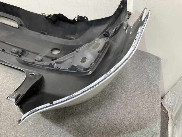 C-HR/CHR ZYX10/ZYX11/NGX50/NGX10 純正 リア バンパー Rバンパー 52159-10300 ホワイトパールクリスタルシャイン 070 トヨタ(151683)