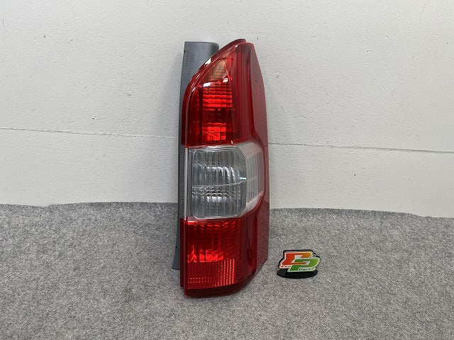 プロボックス/サクシード NCP160V/NCP165V/NHP160V 純正 右 テールランプ/ライト/レンズ ハロゲン RH ICHIKOH 52-280 トヨタ(151719)