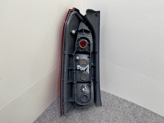 プロボックス/サクシード NCP160V/NCP165V/NHP160V 純正 右 テールランプ/ライト/レンズ ハロゲン RH ICHIKOH 52-280 トヨタ(151719)