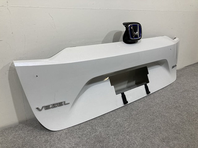 ヴェゼル/VEZEL RV3/RV4/RV5/RV6 純正 リア ガーニッシュ バックドアガーニッシュ 74895-3M0/3N0 ホワイト ホンダ(151723)