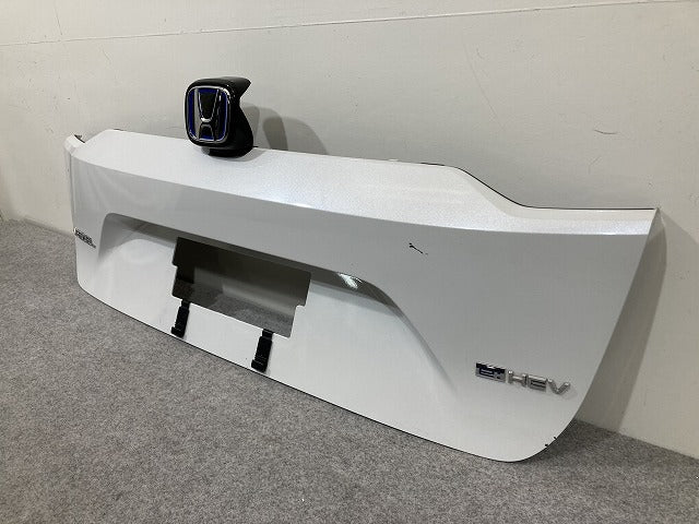 ヴェゼル/VEZEL RV3/RV4/RV5/RV6 純正 リア ガーニッシュ バックドアガーニッシュ 74895-3M0/3N0 ホワイト ホンダ(151723)