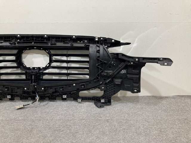 CX-5/CX5 CX-8/CX8 KG2P/KG5P 純正 フロント グリル/ラジエーターグリル カメラ付 K131-50712 メッキ マツダ(151728)