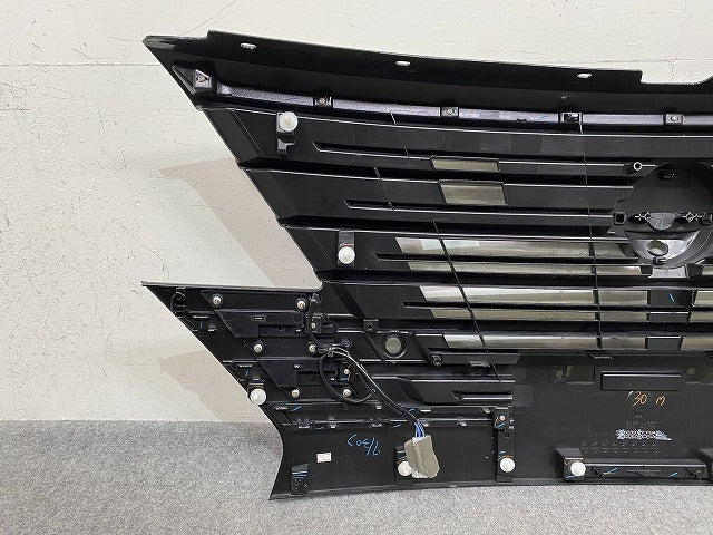 セレナ/ハイウェイスター C28/FC28/FNC28 GFC28 純正 前期 フロント グリル/ラジエーターグリル 62310 7DF0A ブラック 日産(151736)