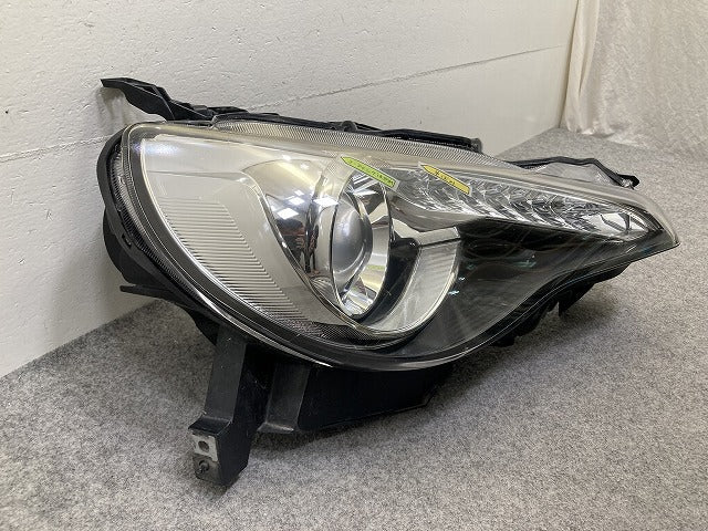 86/ハチロク ZN6 純正 前期 右 ヘッドライト/ランプ レベライザー AFS無 キセノン HID 刻印AD RH KOITO 100-60082 トヨタ(151759)