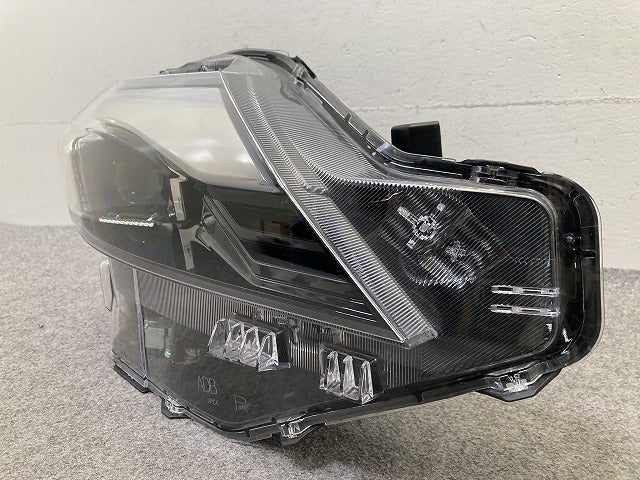 ルークス ハイウェイスター B44A/B45A/B47A/B48A 純正 右 ヘッドライト/ランプ LED レベライザー AFS無 ICHIKOH 100-2377Y 日産(151761)