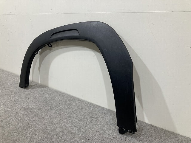 フロンクス WDB3S 純正 左 フロント フェンダーアーチモール/オーバーフェンダー 77221-74T0 スズキ(151764)