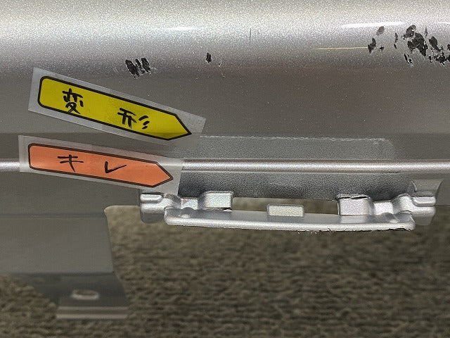 タント LA650S/LA660S 純正 フロント バンパー Fバンパー 52119-B2F70/52119-B2F80 ブライトシルバーメタリック S28 ダイハツ(151785)