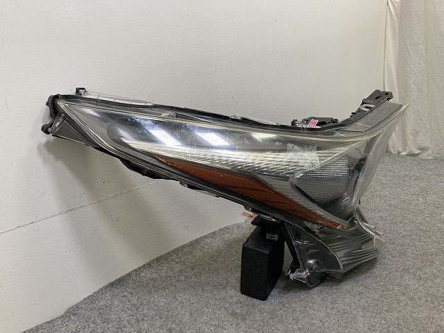 プリウス 50系/ZVW50/ZVW51/ZVW55 純正 前期 右 ヘッドライト/ランプ LED AFS無 刻印C1 KOITO 47-75 トヨタ(151792)