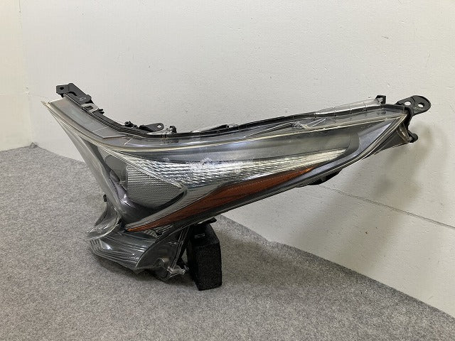 プリウス 50系/ZVW50/ZVW51/ZVW55 純正 前期 左 ヘッドライト/ランプ LED KOITO 47-75 トヨタ(151793)