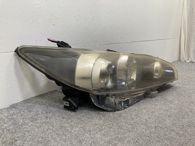 ウィッシュ 20系/ZGE20G/ZGE25G/ZGE20W/ZGE22W/ZGE25W 純正 右 ヘッドライト/ランプ HID レベライザー AFS無 ICHIKOH 68-16 トヨタ(151826)