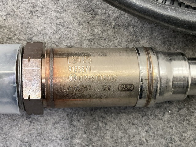 新品!V70/850 8B系 純正 後  O2センサー 酸素センサー 9202720 V 9202720 ボルボ(151830)