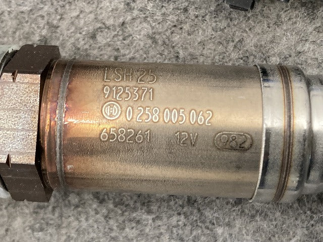 新品!V70/850 8B系 純正 後  O2センサー 酸素センサー 9202720 V 9202720 ボルボ(151831)