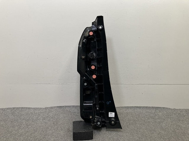 N-BOX/NBOX Nボックス カスタム/JF3/JF4 純正 右 テールランプ/ライト/レンズ LED ICHIKOH D186 33501-TTA-J01 ホンダ(151833)