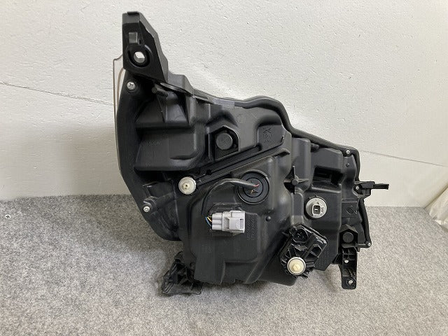 デイズ ルークス ハイウェイスター/B21A 純正 後期 左 ヘッドライト/ランプ LED レベライザー KOITO 100-6712J 日産(151834)
