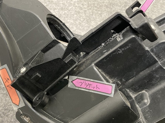プリウスα/アルファ ZVW40W/ZVW41W 純正 後期 右 ヘッドライト/ランプ LED レベライザー 刻印A2 RH KOITO 47-65 素地 トヨタ(151839)