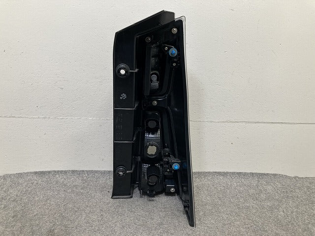 タント カスタム LA650S/LA660S 純正 左 テールランプ/ライト/レンズ LED 刻印C LH KOITO 220-69075 ダイハツ(151849)