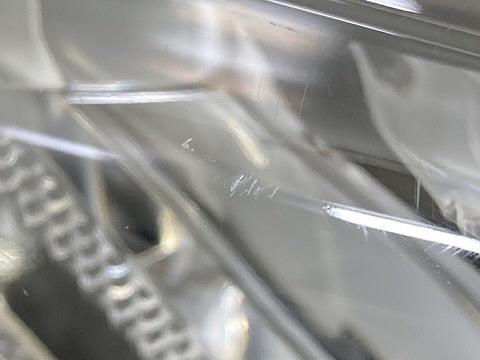ジャンク!カムリ 70系 AXVH70/AXVH75 純正 後期 右 ヘッドライト/ランプ LED 刻印M RH KOITO 33-277 トヨタ(151854)