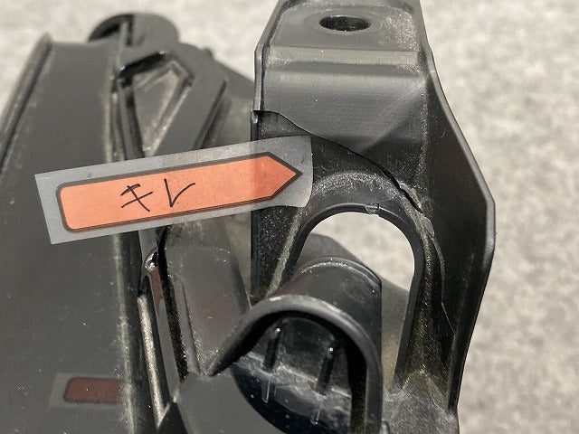 ジャンク!カムリ 70系 AXVH70/AXVH75 純正 後期 右 ヘッドライト/ランプ LED 刻印M RH KOITO 33-277 トヨタ(151854)
