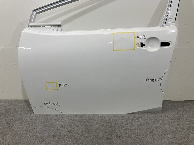 プリウス 60系/ZVW60/ZVW65/MXWH60/MXWH65/MXWH61 純正 左 フロント ドア スーパーホワイトII 040 トヨタ(151864)