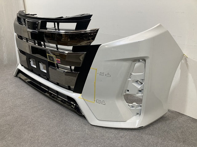 ノア NOAH 80系 ZRR80W/ZRR85W/ZWR80W 純正 後期 フロント バンパー グリル付 52119-28L00/28L40 ホワイトパール 070 トヨタ(151878)