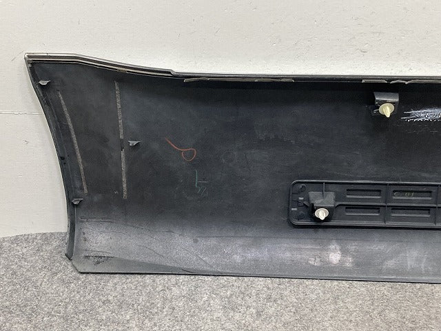 デリカD:5/D5 CV5W 純正 左 リア ドア プロテクター サイドガーニッシュ 5757A077 スターリングシルバーメタリック U25 三菱(151884)