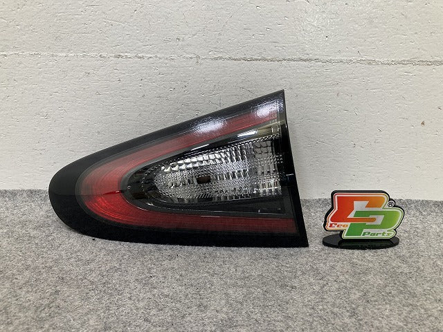 シエンタ 170系 NSP170G/NCP175G/NHP170G 純正 右 フィニッシャーランプ/テールランプ LED 刻印2 KOITO 52-286 81581-52330 トヨタ(151894)