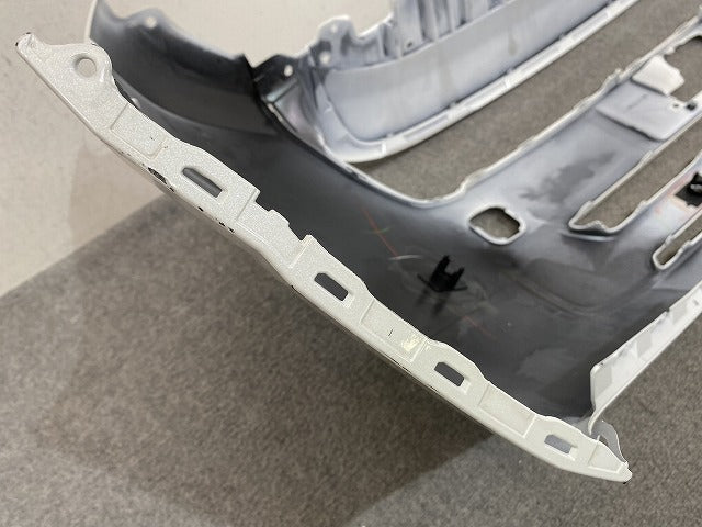 フリード エアー GT1/GT3/GT5/GT7 純正 フロント バンパー Fバンパー 71101-33F-J000 プラチナホワイトパール NH609P ホンダ(151899)