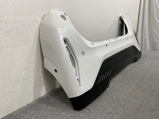 サクラ/SAKURA B6AW 純正 リア バンパー スポイラーリフレクター付 Rバンパー 85022 7PA-0 ホワイトパール QBB 日産(151906)