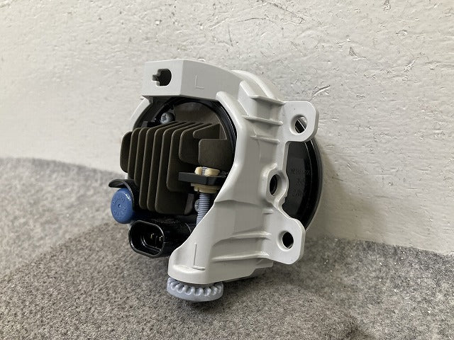 純正 左 フォグランプ/フォグライト LED KOITO 114-11092 81210-B2550 ダイハツ/トヨタ/ホンダ/スバル/スズキ 汎用(151913)