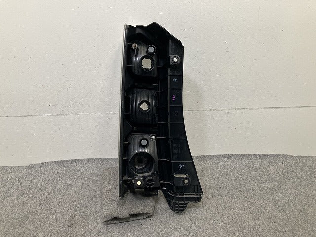 N-BOX/NBOX Nボックス JF1/JF2 純正 右 テールランプ/ライト/レンズ LED 刻印T ICHIKOH D105 33501-TY0-N01 ホンダ(151922)