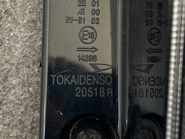 ウェイク LA700S/LA710S 純正 右 テールランプ/ライト/レンズ LED 刻印D TOKAIDENSO 20518 81550-B2720 ダイハツ(151926)