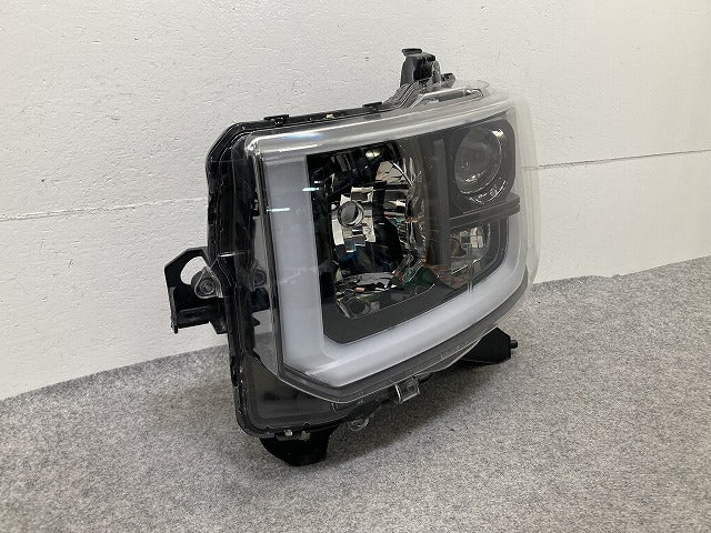 ウェイク LA700S/LA710S 純正 左 ヘッドライト/ランプ LED レベライザー 刻印A1 STANLEY W2664 81170-B2690 ダイハツ(151933)
