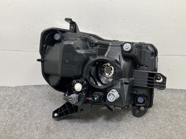 ウェイク LA700S/LA710S 純正 左 ヘッドライト/ランプ LED レベライザー 刻印A1 STANLEY W2664 81170-B2690 ダイハツ(151933)